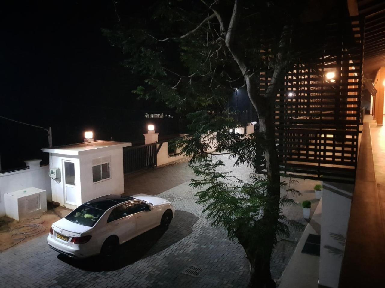 Livinya Holiday Resort Kataragama Zewnętrze zdjęcie